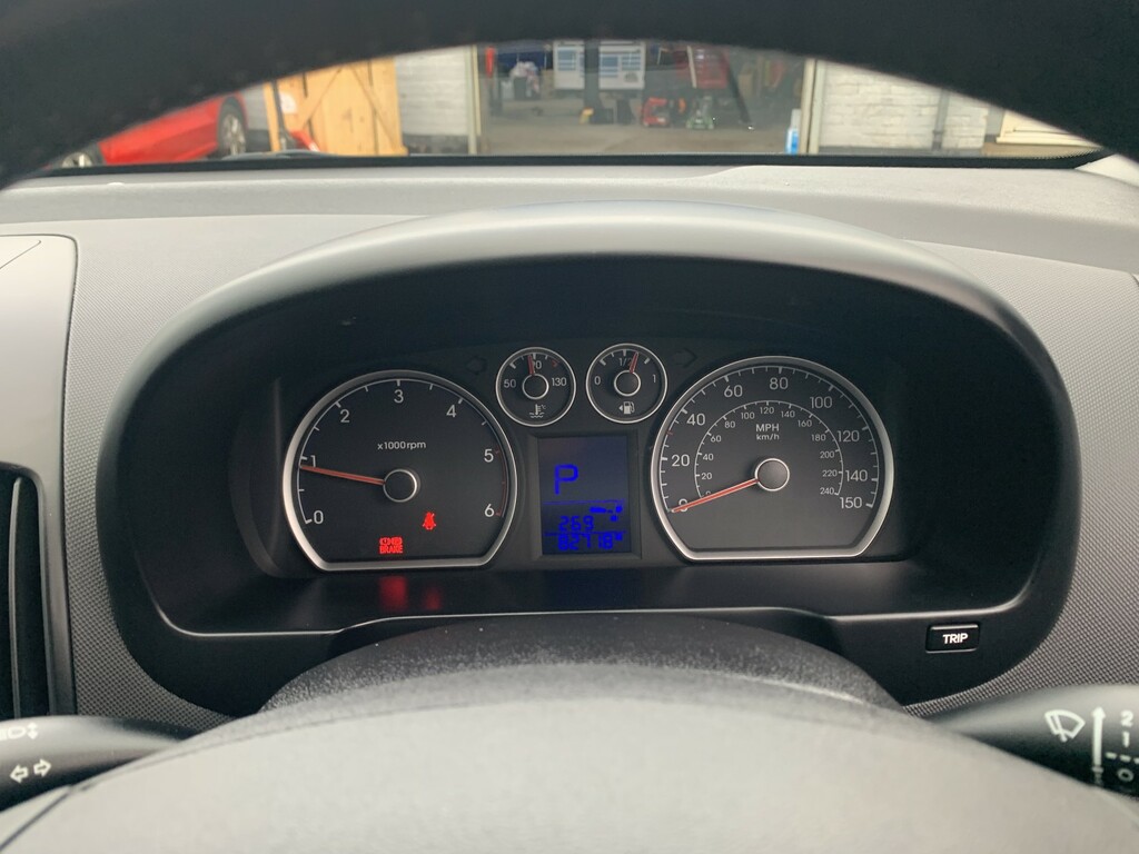 Hyundai I30 Hatchback 1.6 Red #14