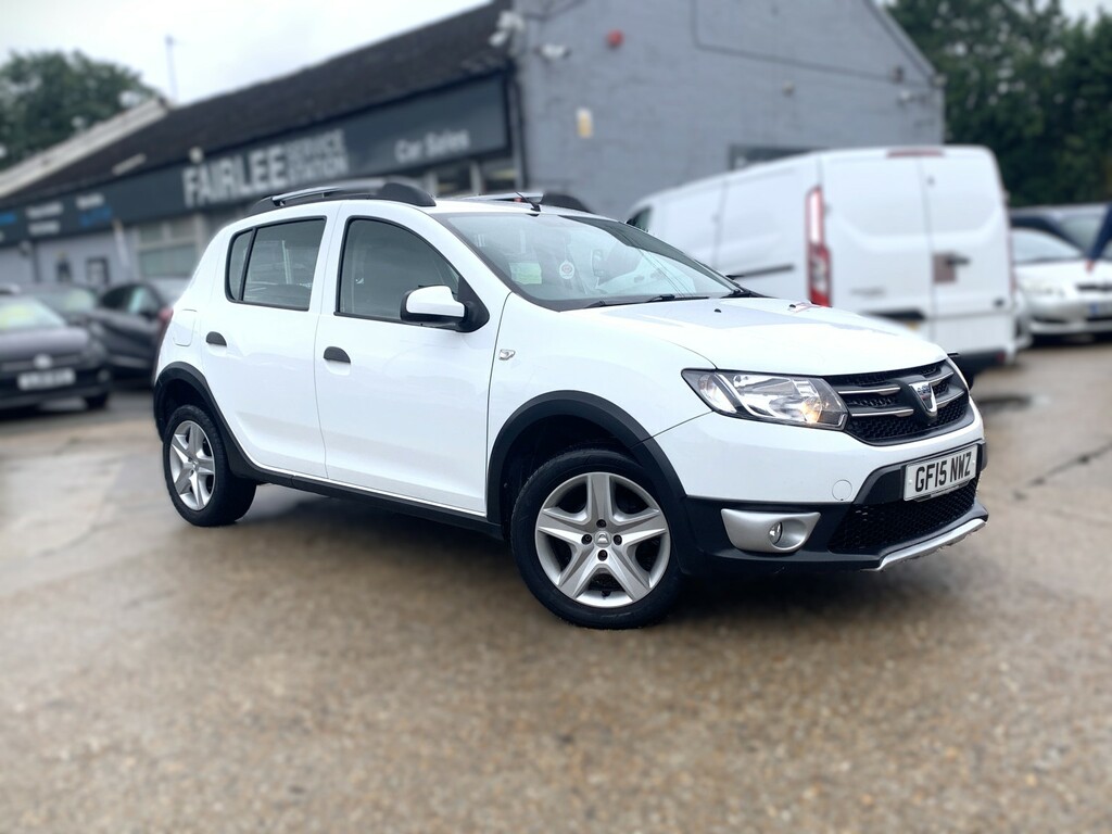 Dacia Sandero Stepway 0.9 Stepway Laureate Tce 90 White