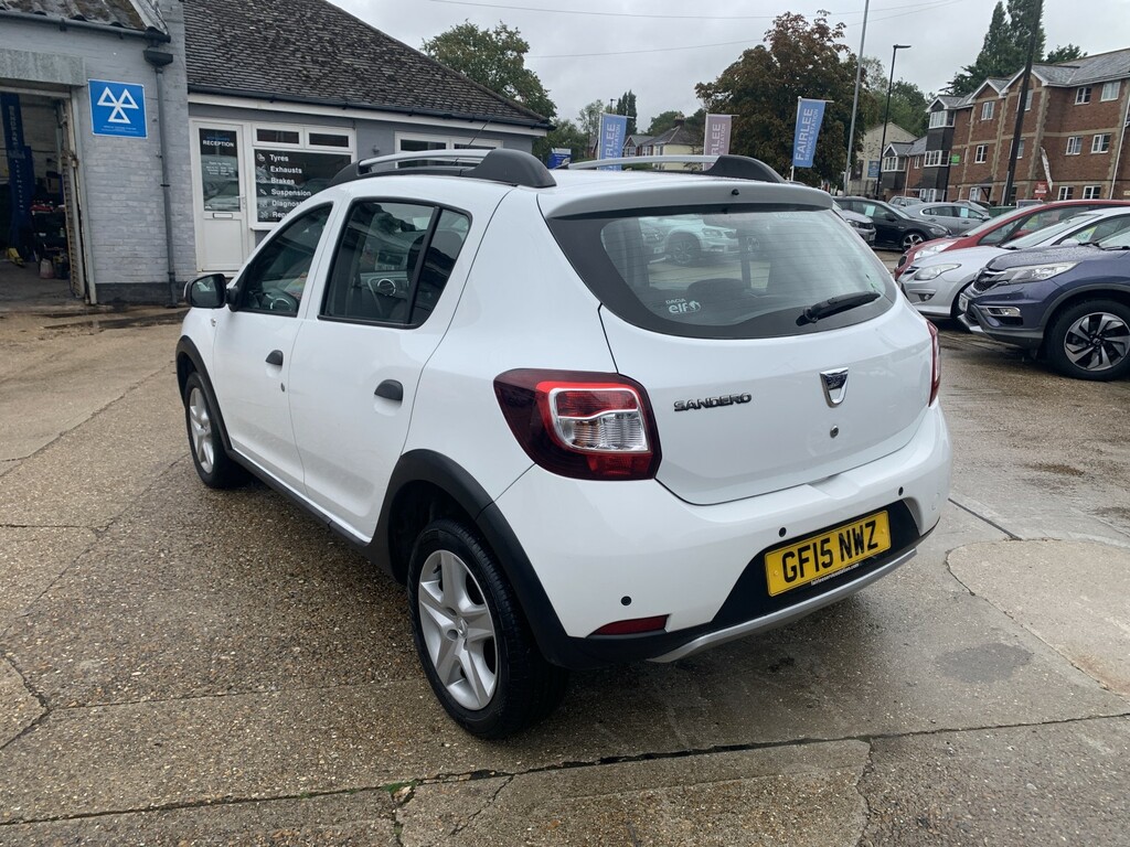 Dacia Sandero Stepway 0.9 Stepway Laureate Tce 90 White #6