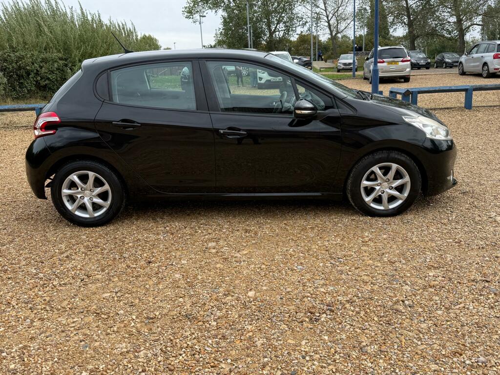 Peugeot 208 Active Blue #10