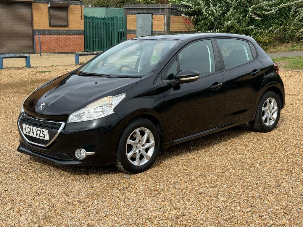Peugeot 208 Active Black #5