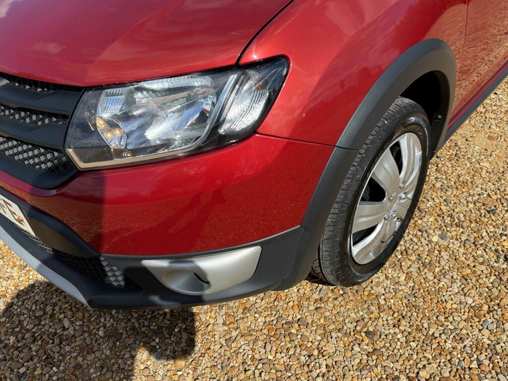 Dacia Sandero Stepway Ambiance Red #6