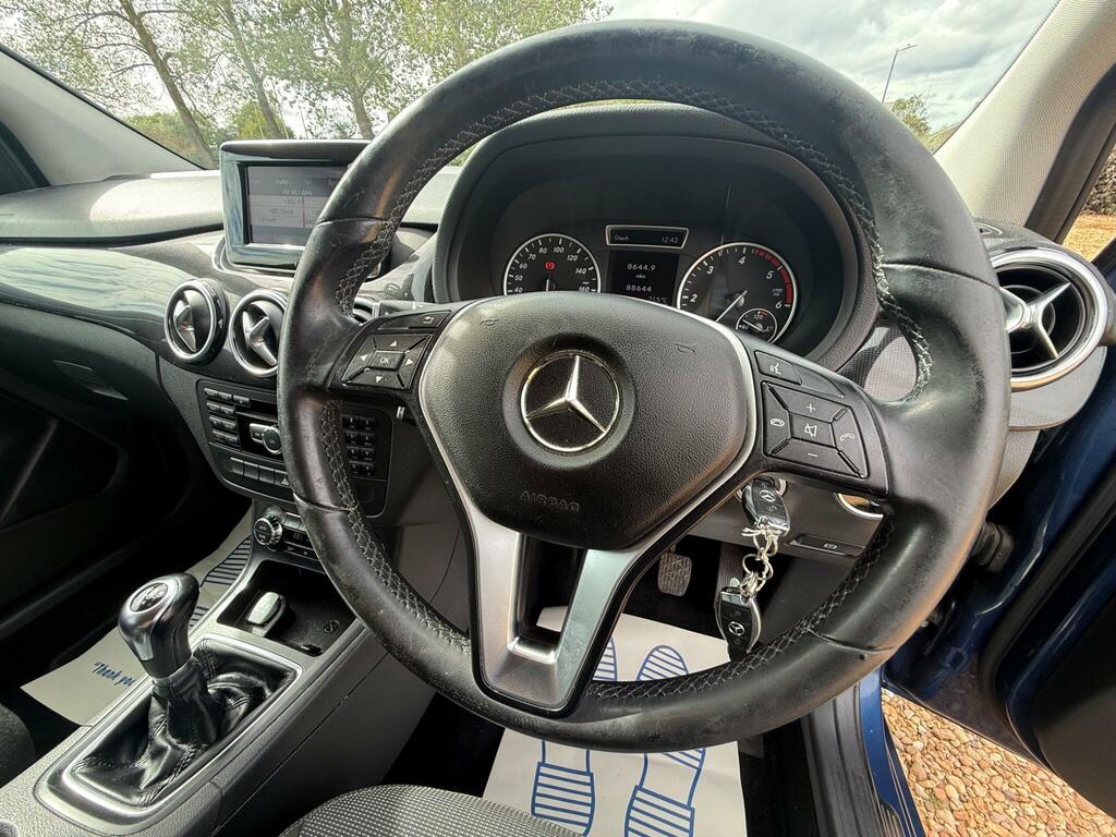Mercedes-Benz B Class 2012 62 B180 White #41