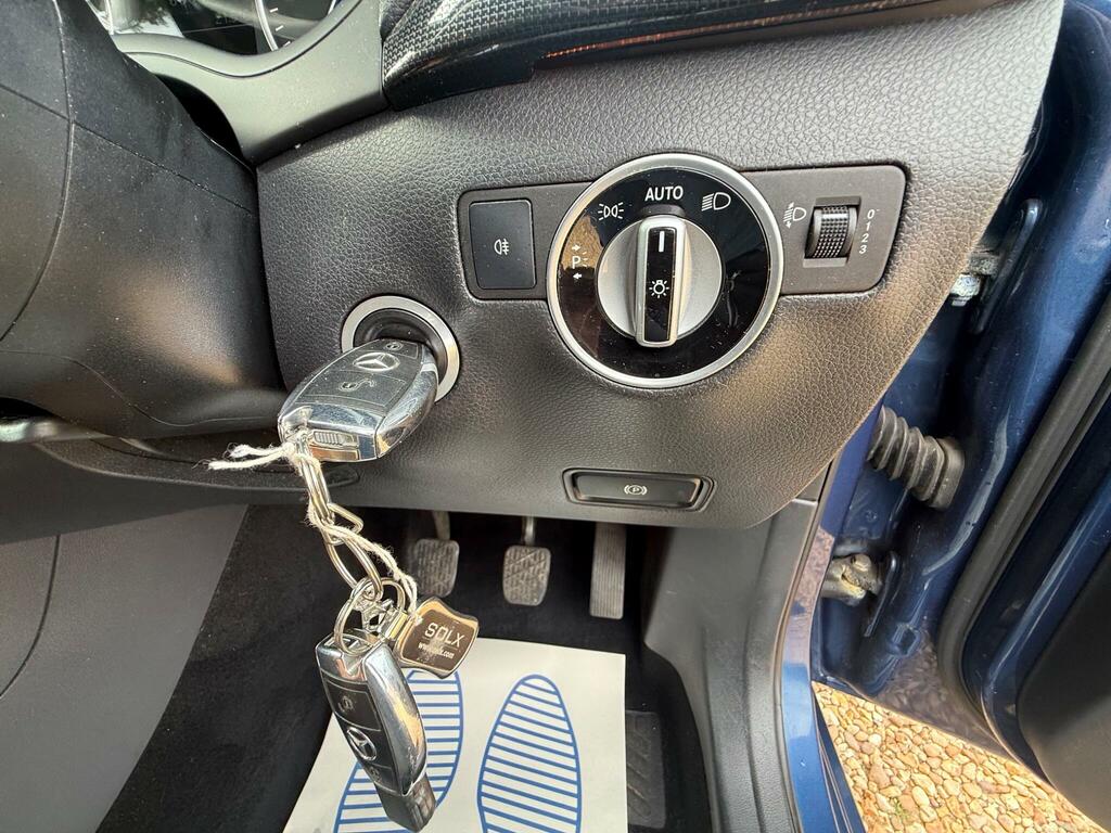 Mercedes-Benz B Class 2012 62 B180 White #35