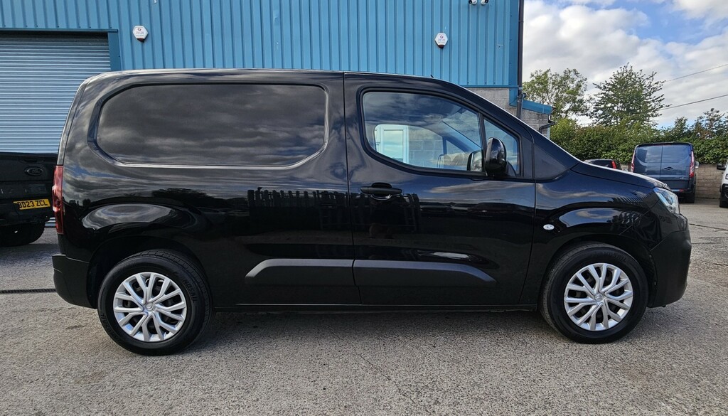 Citroen e-Berlingo Panel Van 800 50Kwh Enterprise M Pro 202171 Black #3
