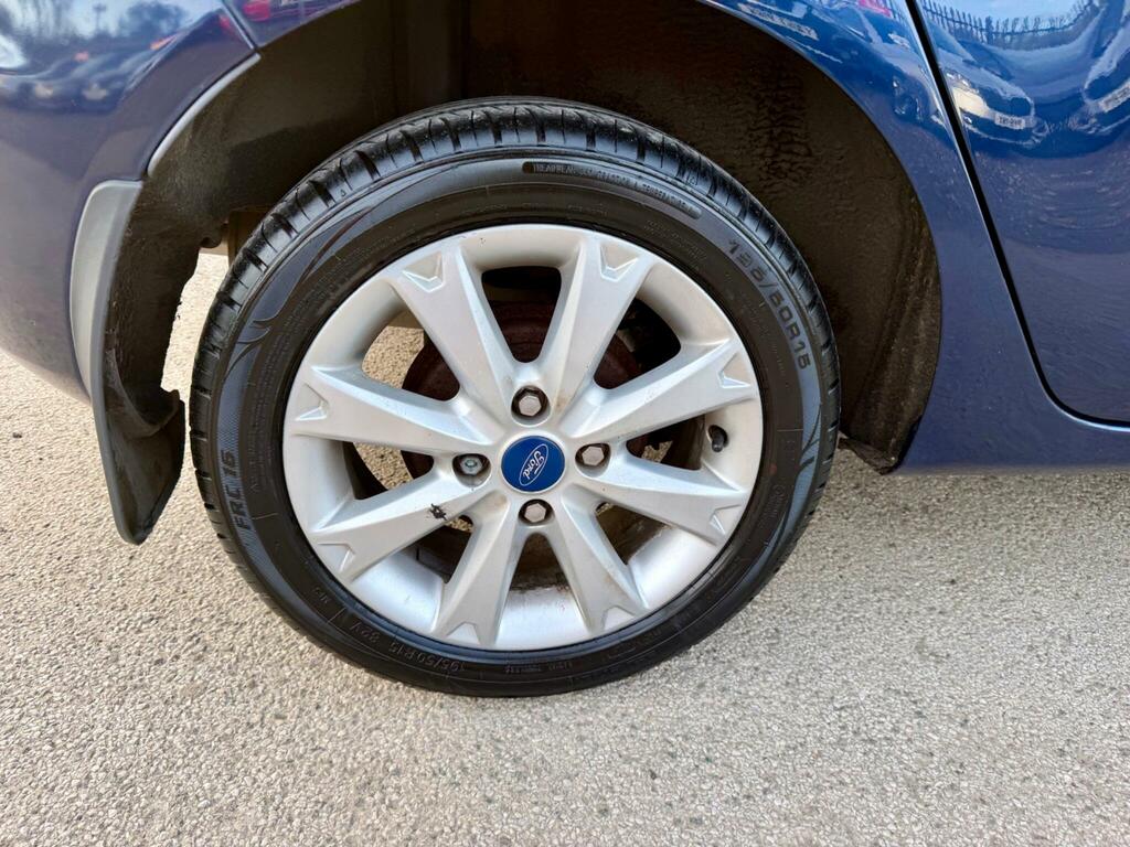 Ford Fiesta Edge Silver #37