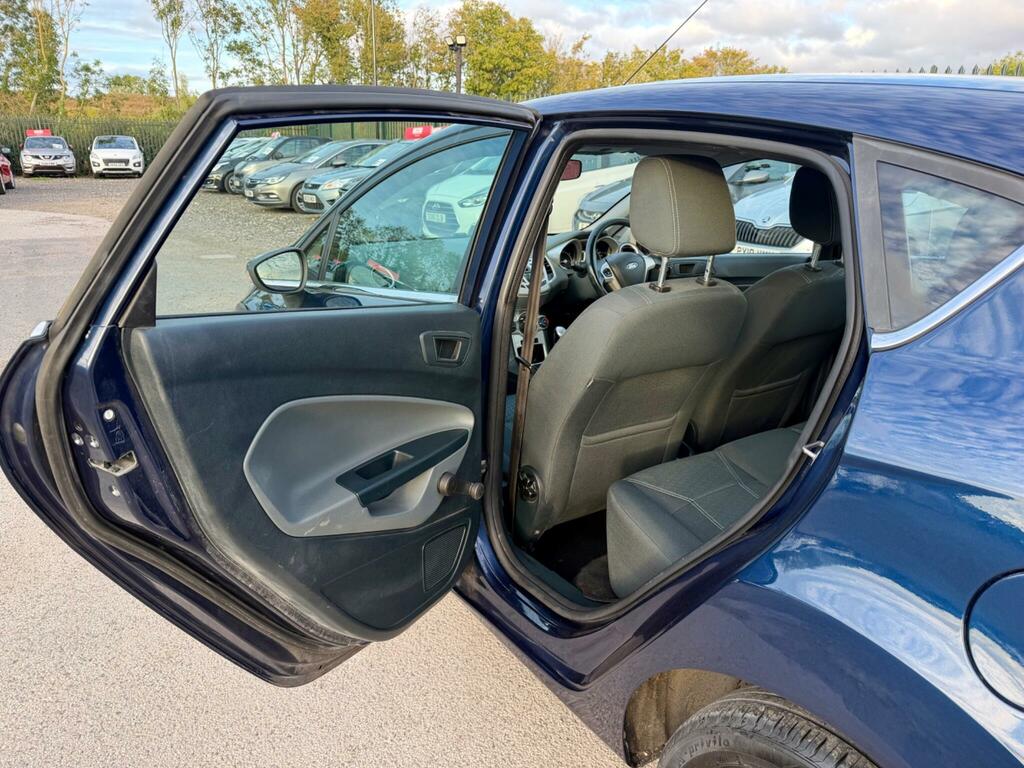 Ford Fiesta Edge Silver #33