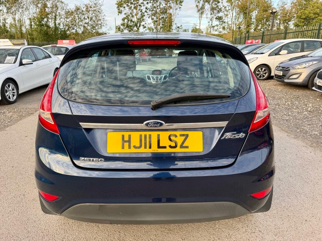 Ford Fiesta Edge Silver #15