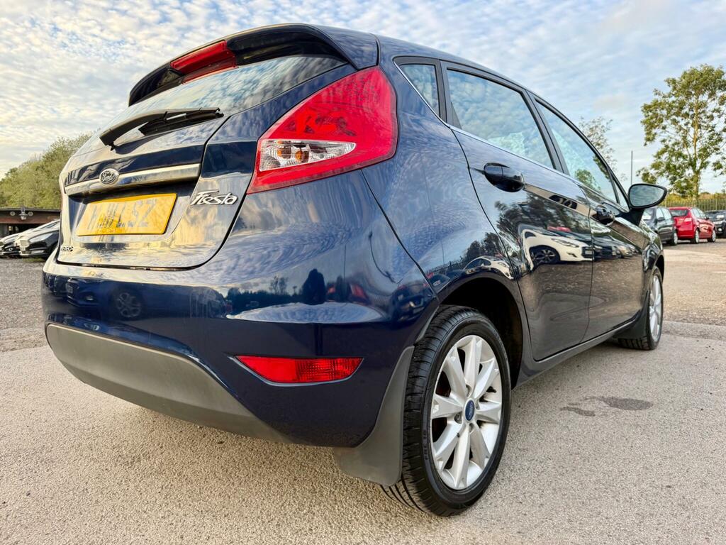 Ford Fiesta Edge Silver #19