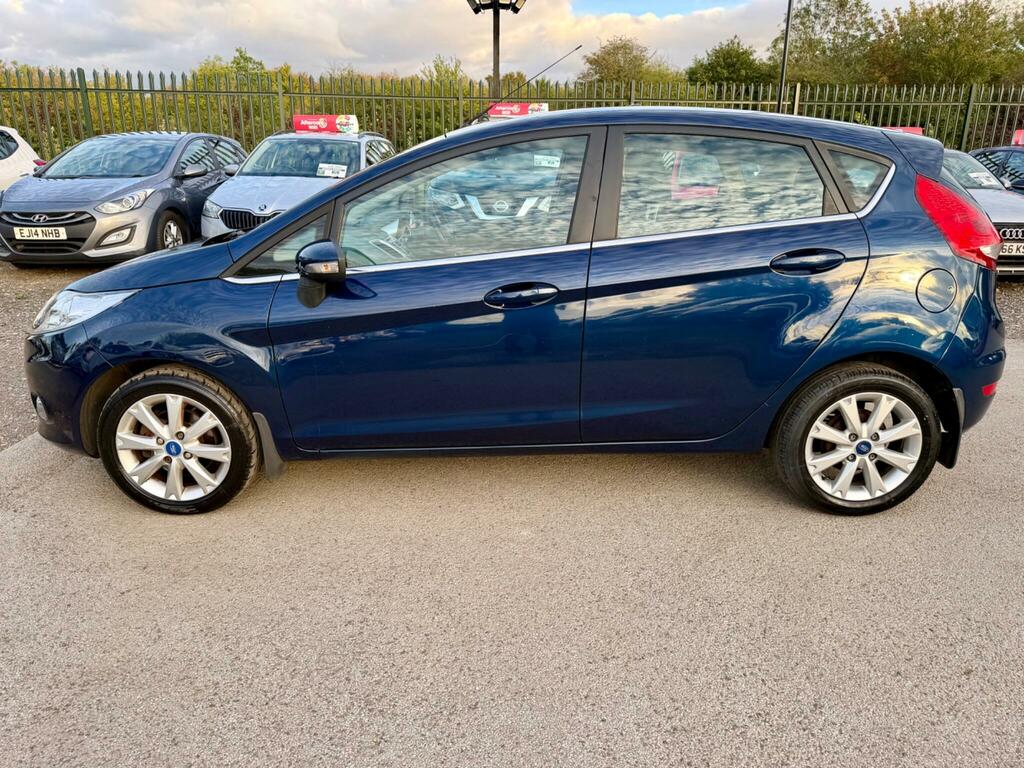 Ford Fiesta Edge Silver #13