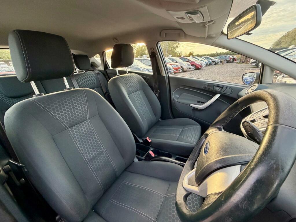 Ford Fiesta Edge Silver #26