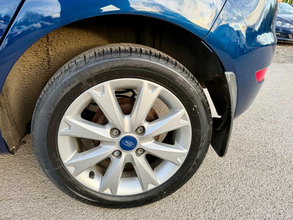 Ford Fiesta Edge Silver #40