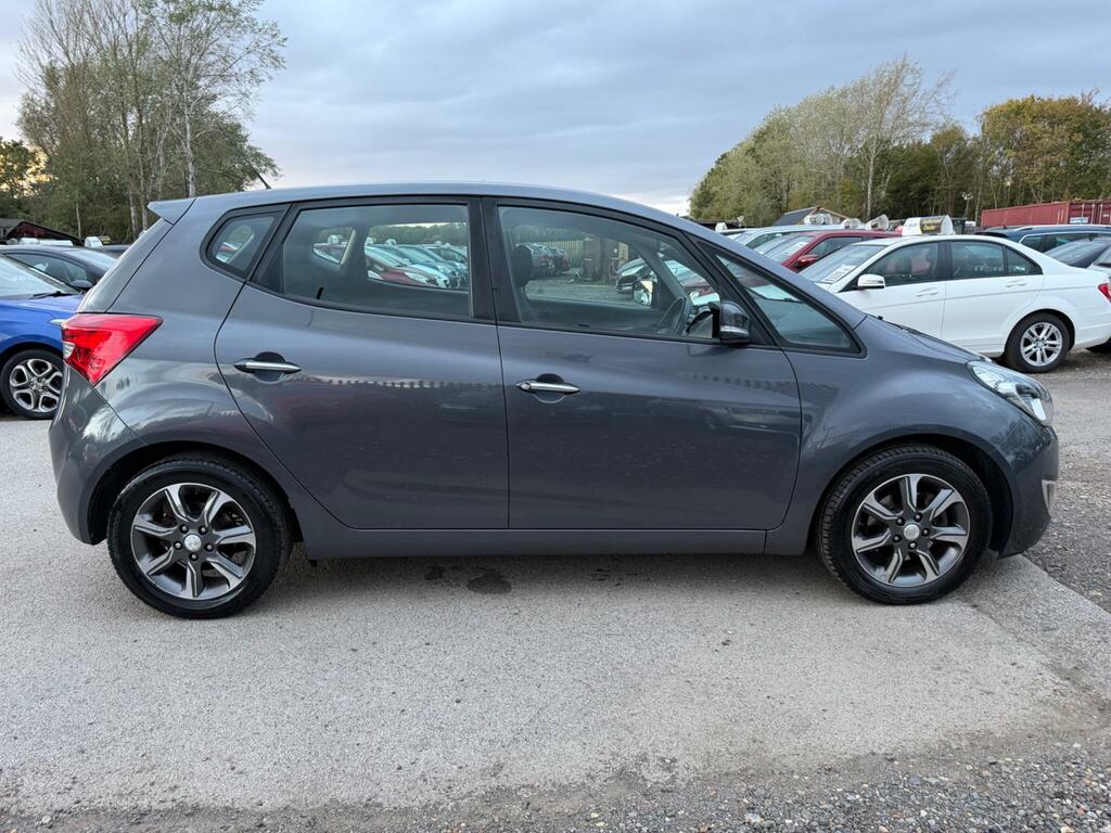Hyundai Ix20 Se Hatchback Grey #18