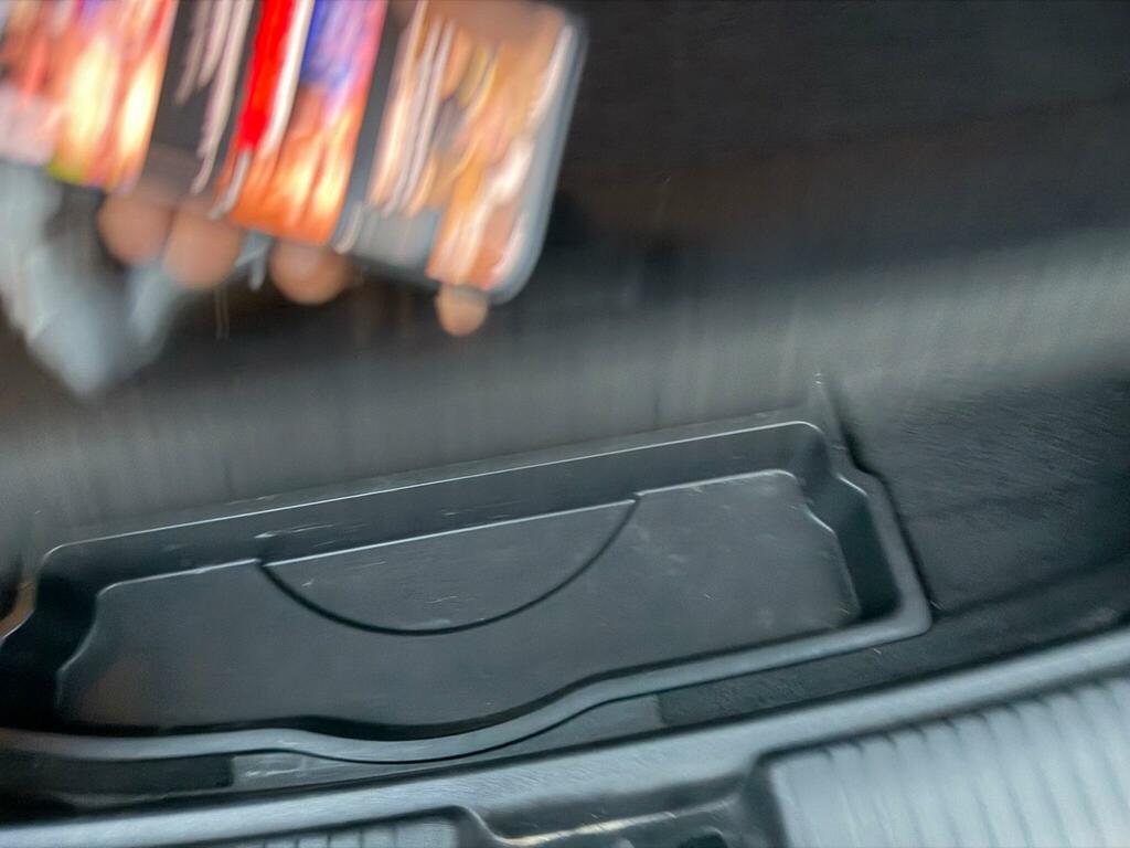 Hyundai Ix20 Se Hatchback Grey #58