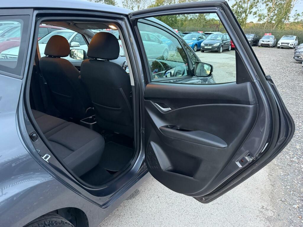 Hyundai Ix20 Se Hatchback Grey #36