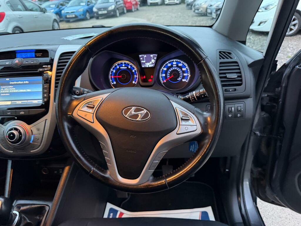 Hyundai Ix20 Se Hatchback Grey #51