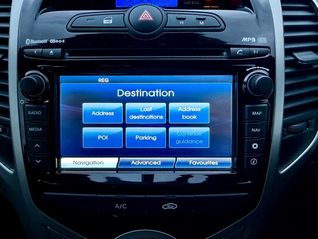 Hyundai Ix20 Se Hatchback Grey #45