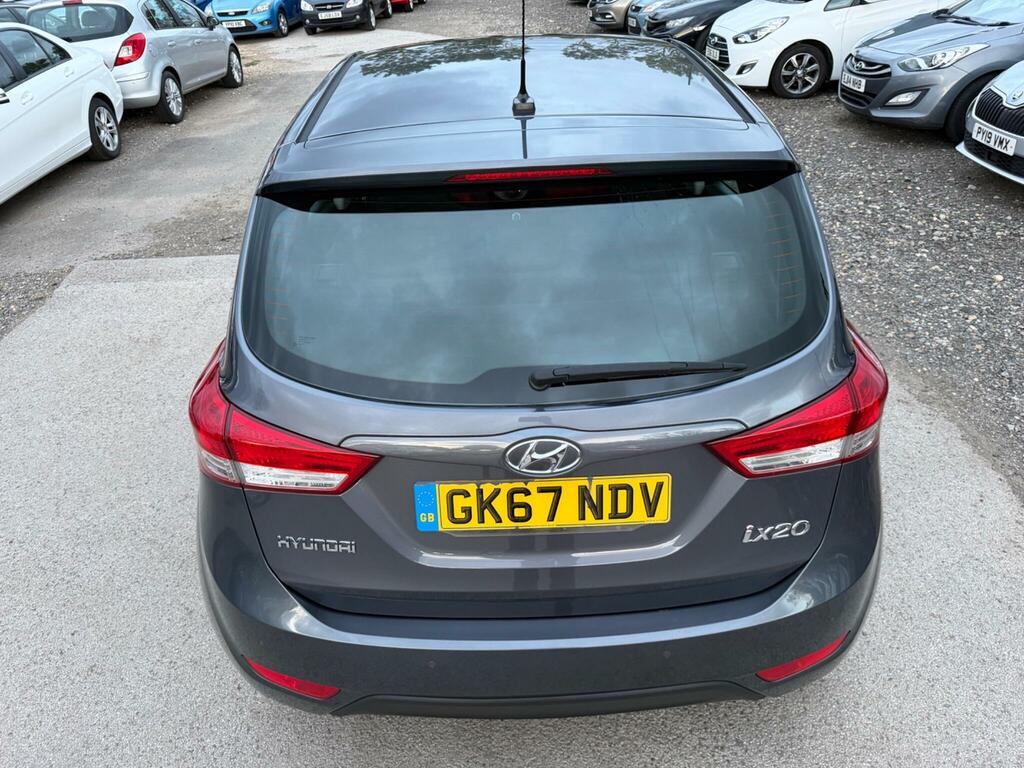 Hyundai Ix20 Se Hatchback Grey #16