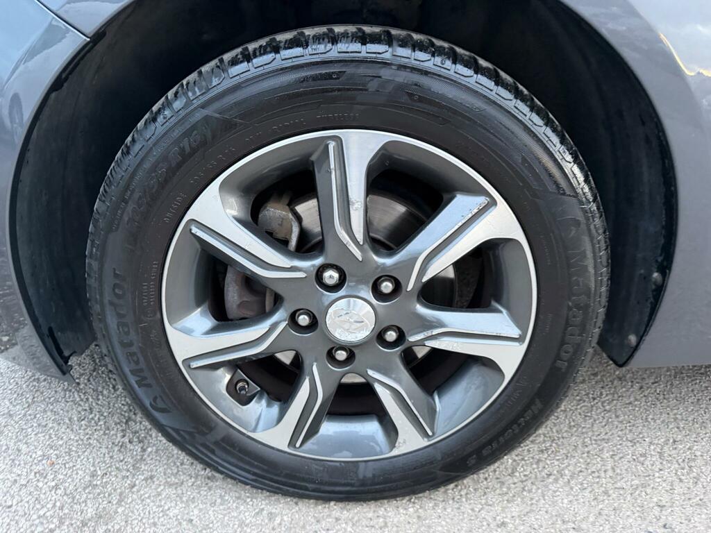 Hyundai Ix20 Se Hatchback Grey #42