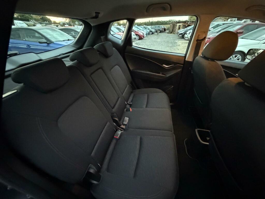 Hyundai Ix20 Se Hatchback Grey #31