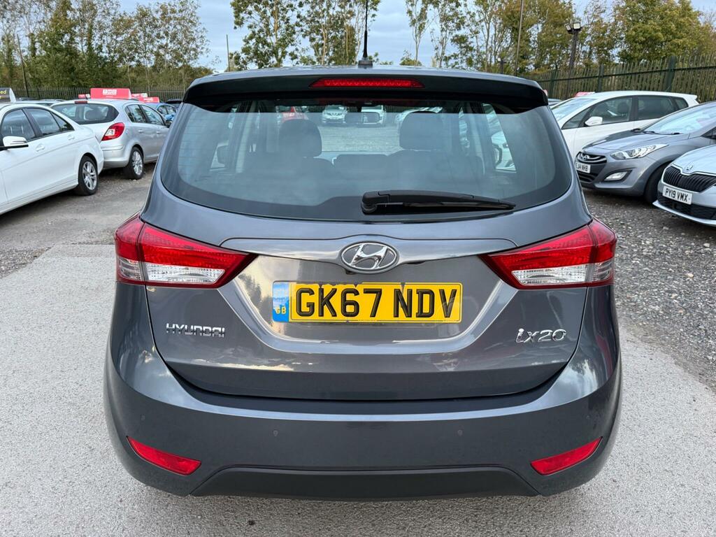 Hyundai Ix20 Se Hatchback Grey #15