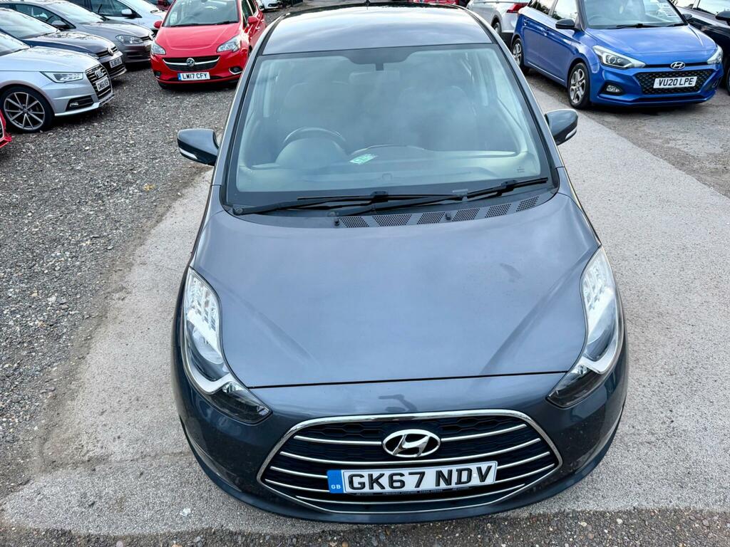 Hyundai Ix20 Se Hatchback Grey #8