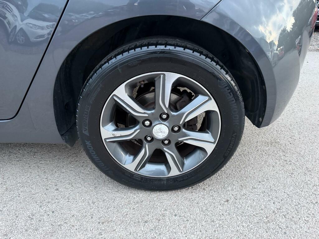 Hyundai Ix20 Se Hatchback Grey #41