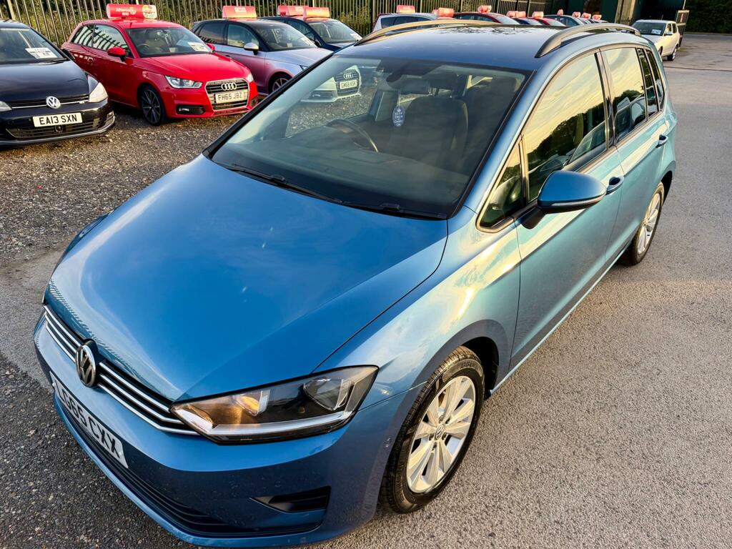 Volkswagen Golf SV Se Blue #4