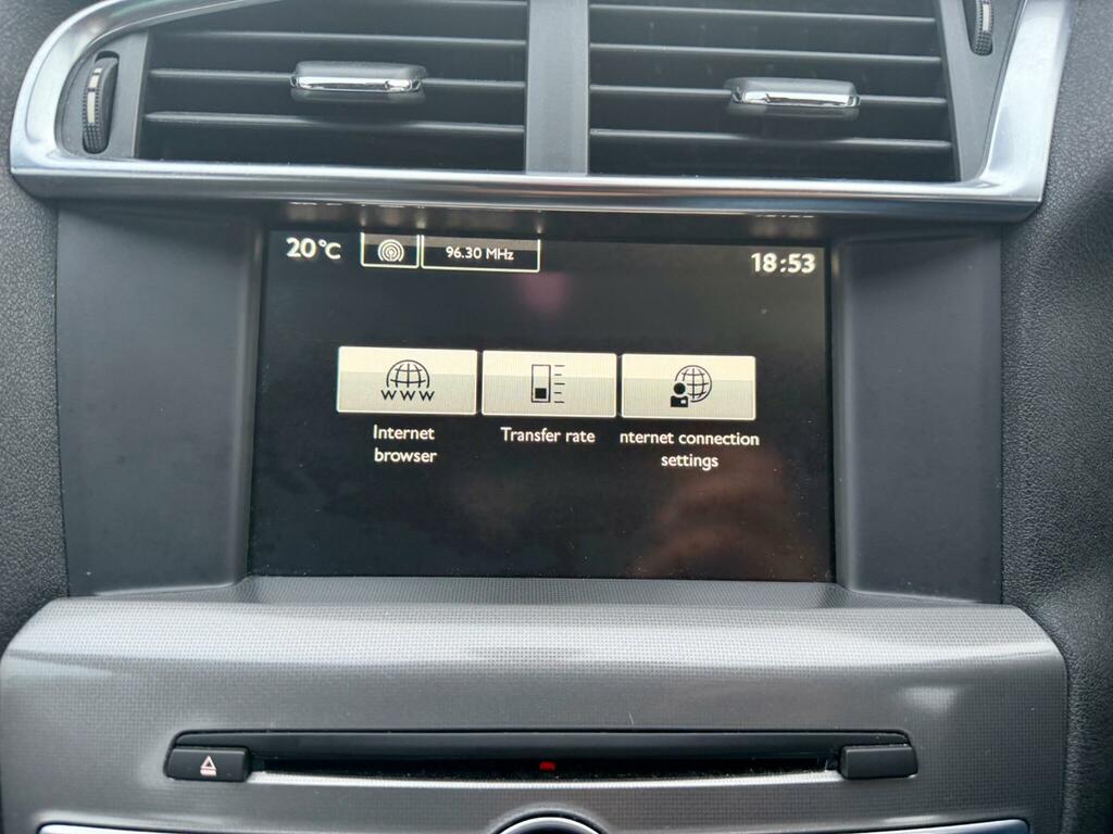 Citroen C4 1.6 Bluehdi Feel 98 Bhp White #37