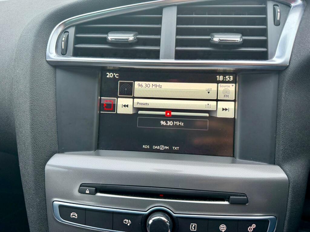 Citroen C4 1.6 Bluehdi Feel 98 Bhp White #39