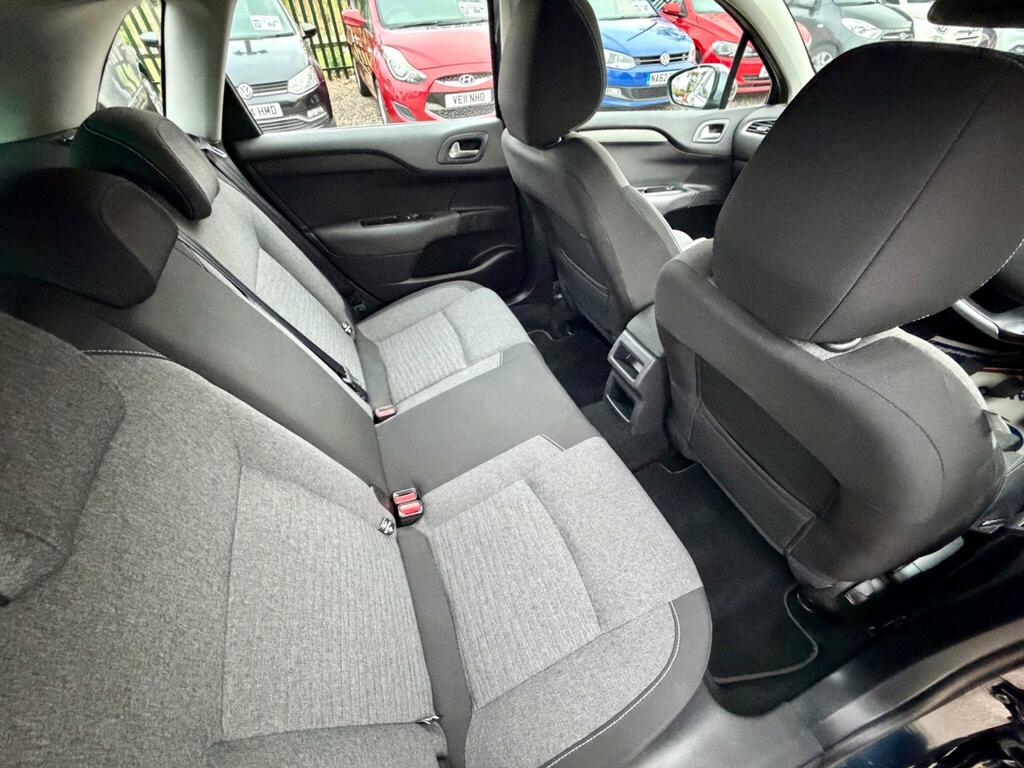Citroen C4 1.6 Bluehdi Feel 98 Bhp White #25