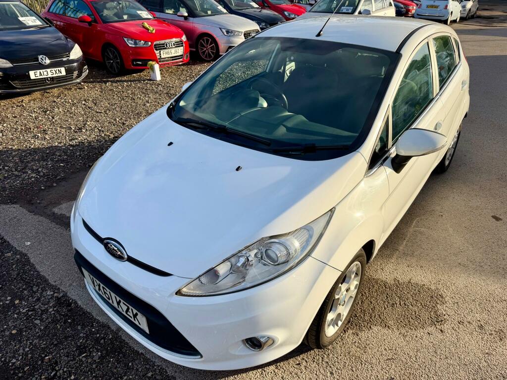 Ford Fiesta Zetec White #4