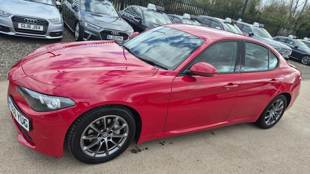Alfa Romeo Giulia 2.0T Super Euro 6 Ss Red #3