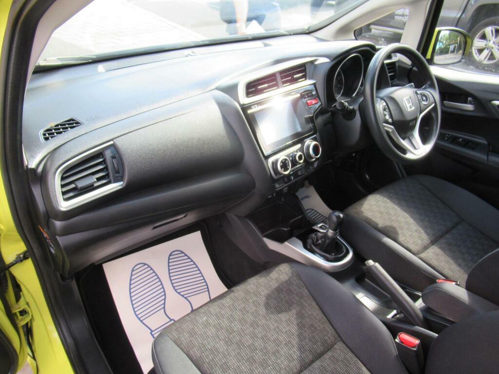 Honda Jazz I-vtec Ex Red #8