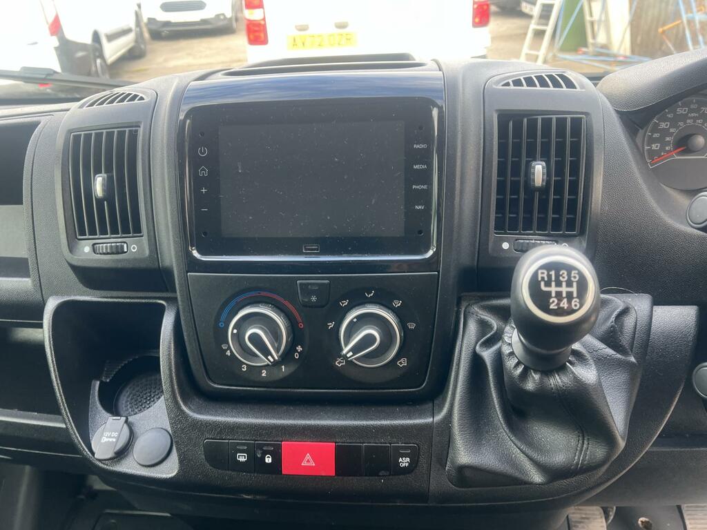 Vauxhall Movano Prime White #8