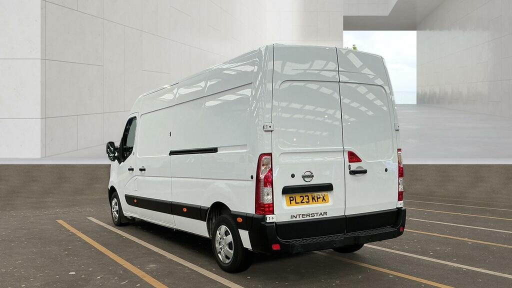 Nissan InterStar Acenta White #3