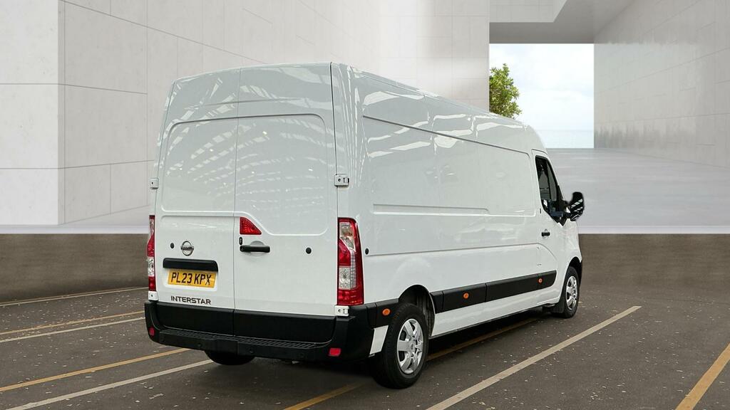 Nissan InterStar Acenta White #4