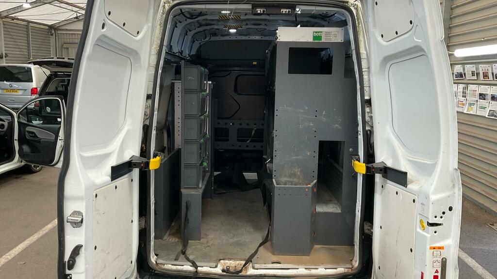 Ford Transit Custom Leader White #4