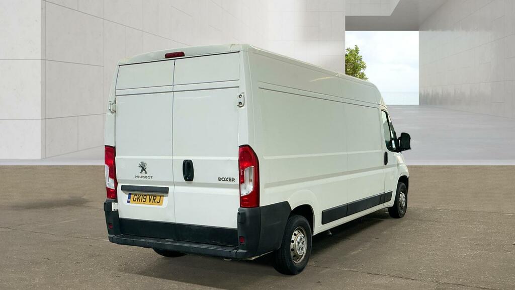 Peugeot Boxer Professional White #4
