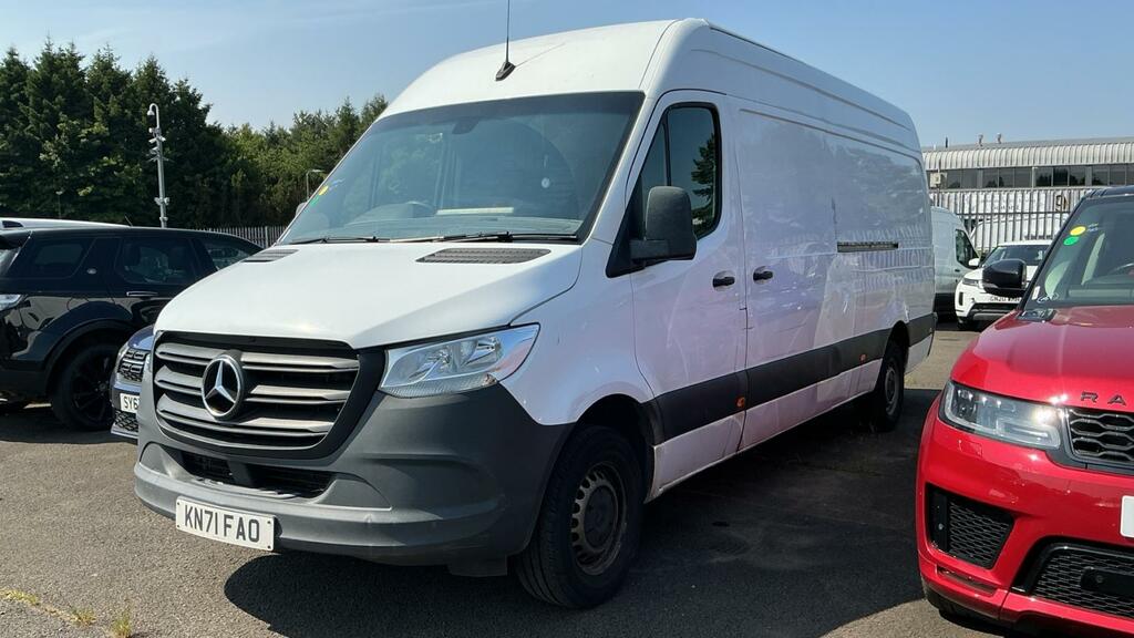 Mercedes-Benz Sprinter Progressive White #2