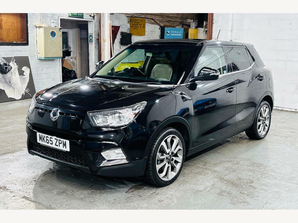 SsangYong Tivoli 1.6 E-xdi Elx Euro 6 Black #3