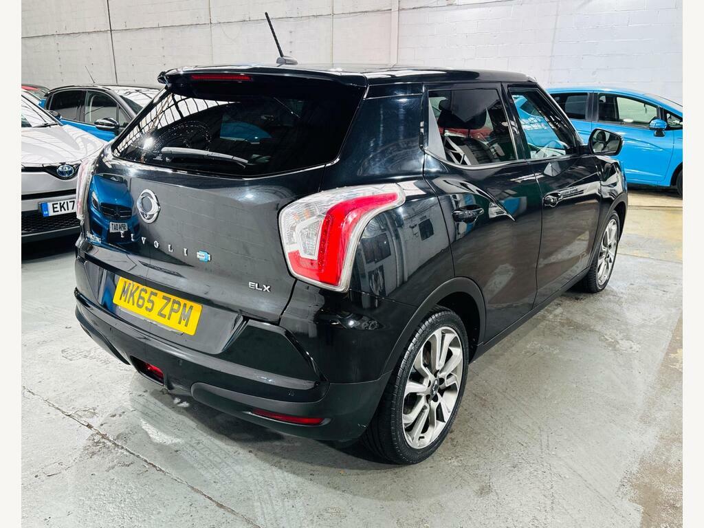 SsangYong Tivoli 1.6 E-xdi Elx Euro 6 Black #4