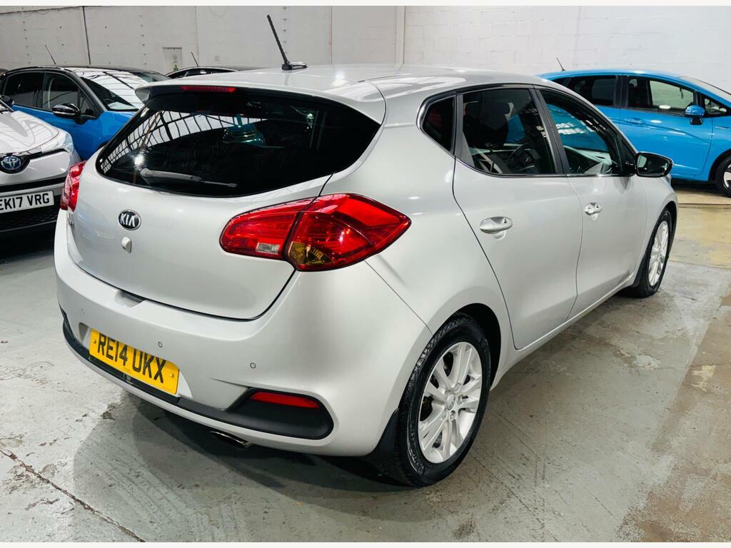 Kia Ceed 1.6 Crdi Ecodynamics 2 Euro 5 Ss Silver #4