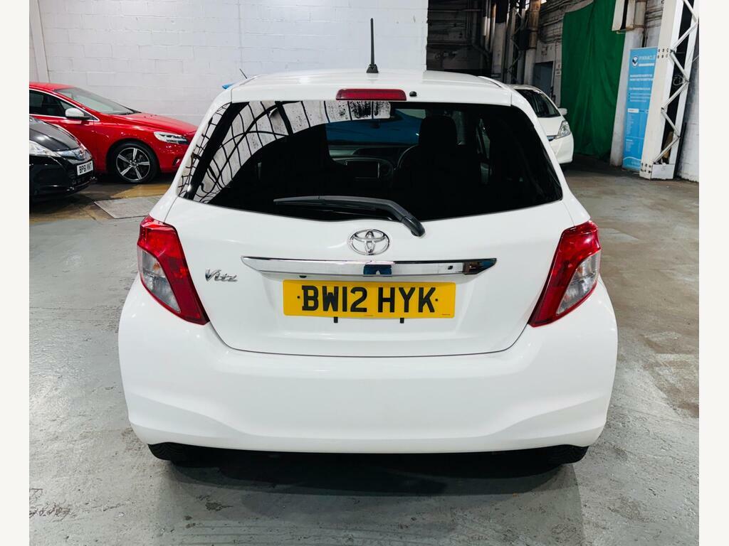 Toyota Yaris Hatchback Black #5