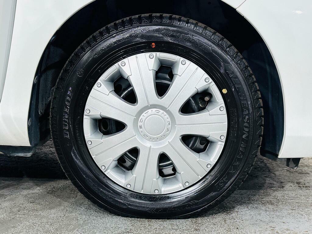 Toyota Yaris Hatchback Black #18