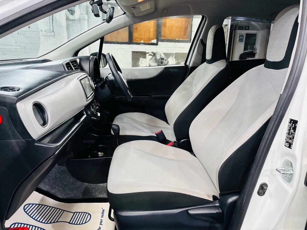 Toyota Yaris Hatchback Black #13