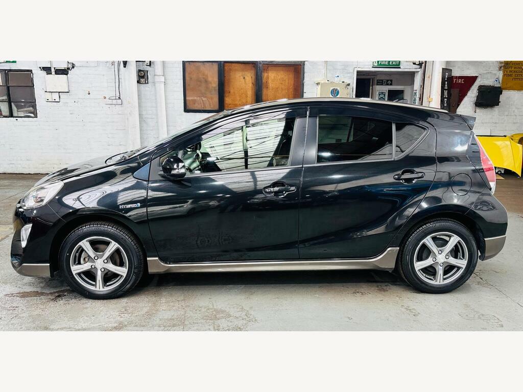 Toyota Aqua Hatchback Black #8