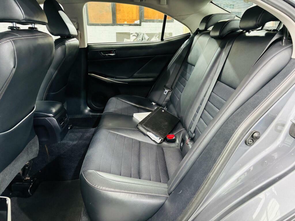 Lexus IS 2.5 300H Luxury 220 Bhp White #14