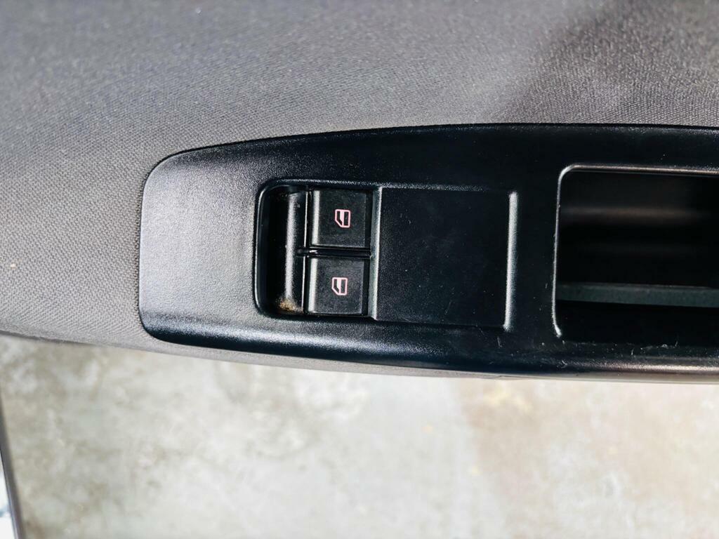 Kia RIO Hatchback 1.5 Crdi Gs 200707 Red #15