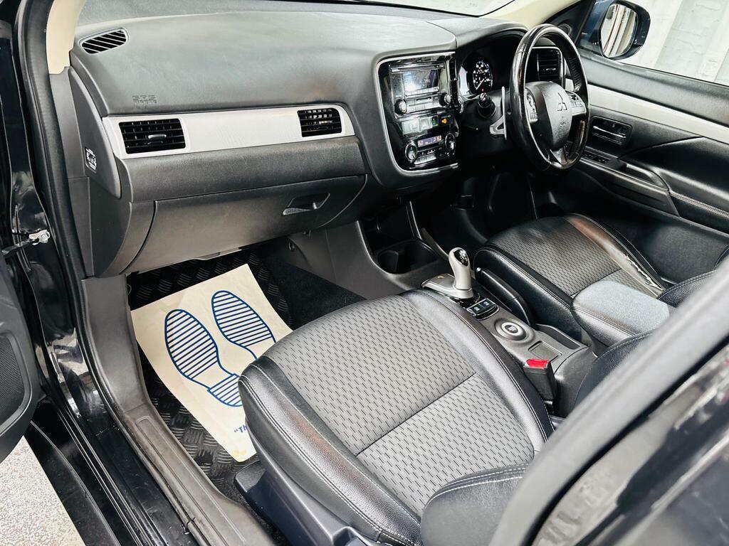 Mitsubishi Outlander Di-d Gx 3 Black #12